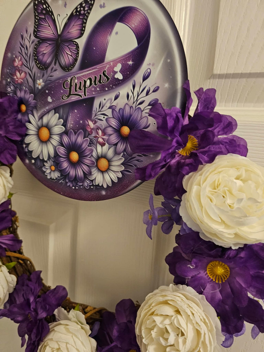 Tinker's Twinkles Exclusive Lupus Wreath